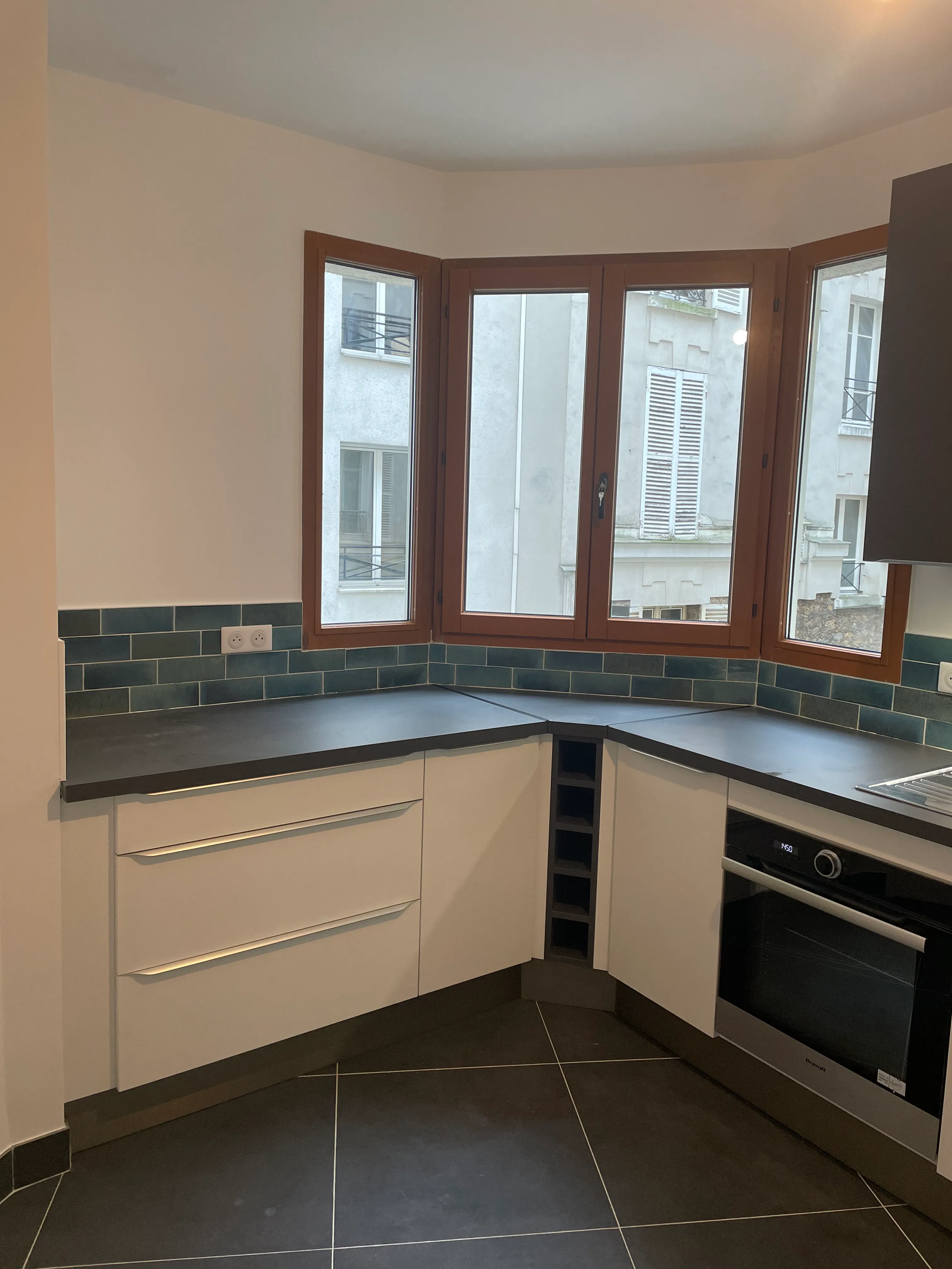 La cuisine ouverte avec verrière